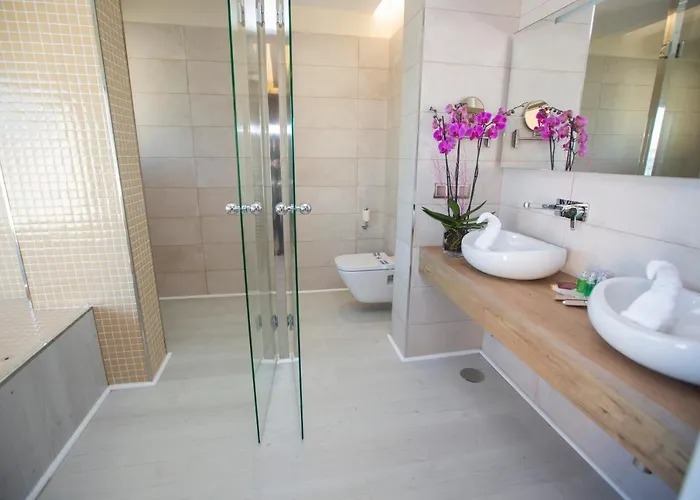 Boutique O Nautico لاتشي